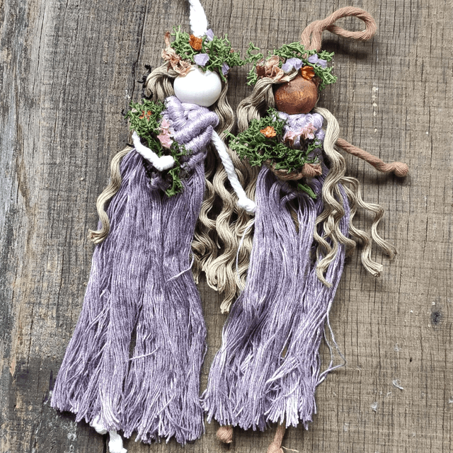Poupée BELTANE